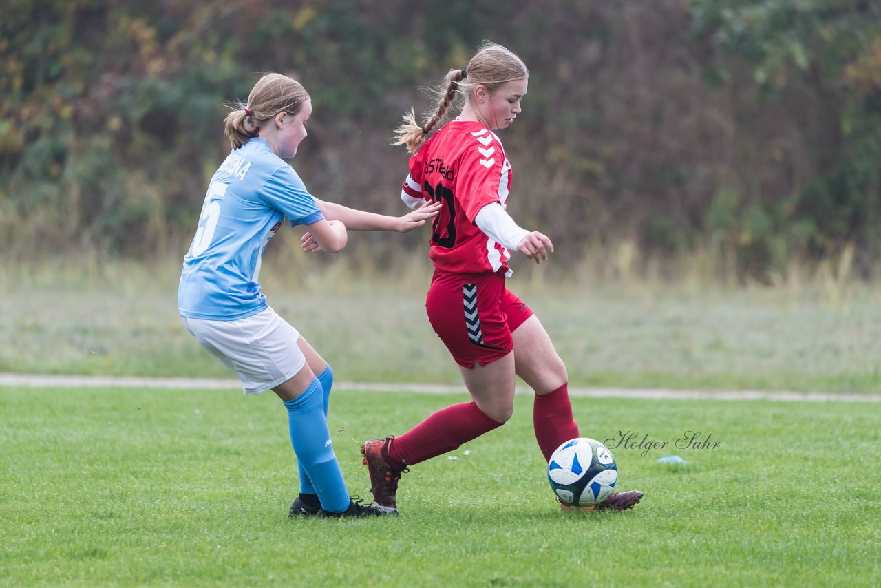 Bild 157 - wBJ TuS Tensfeld - SV Fortuna St. Juergen